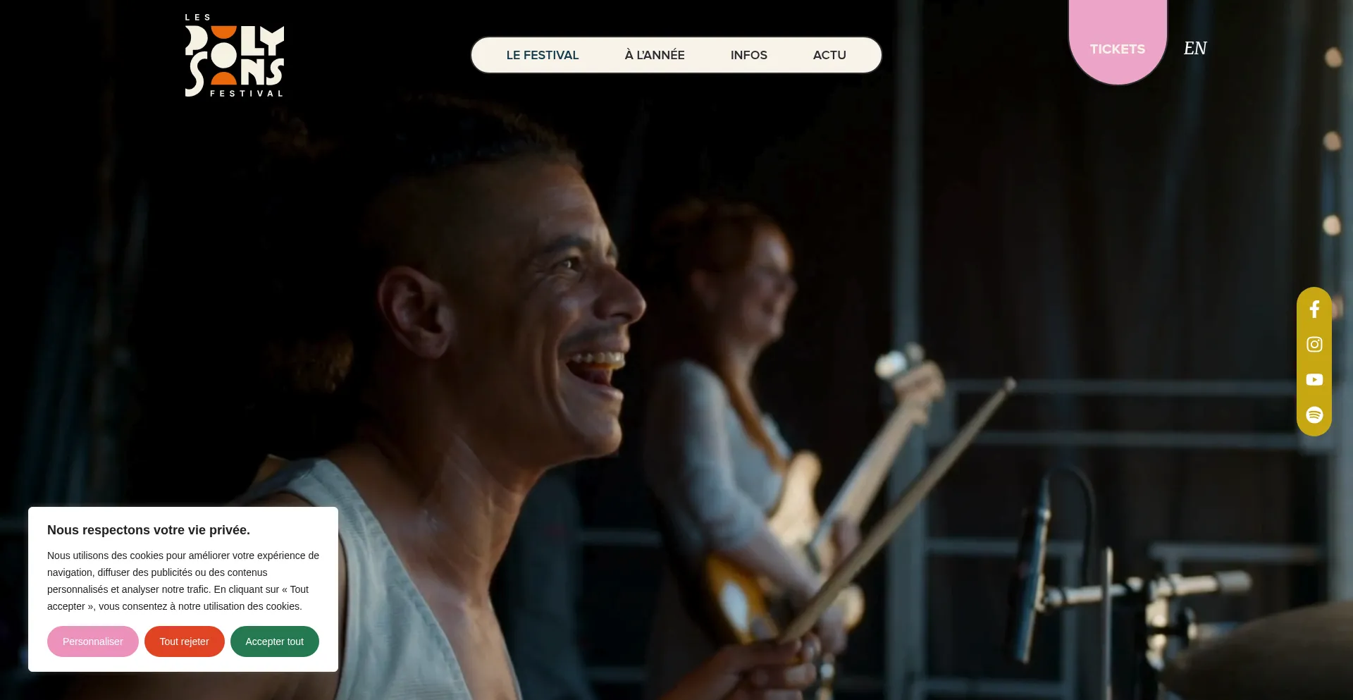 Lespolysons.com