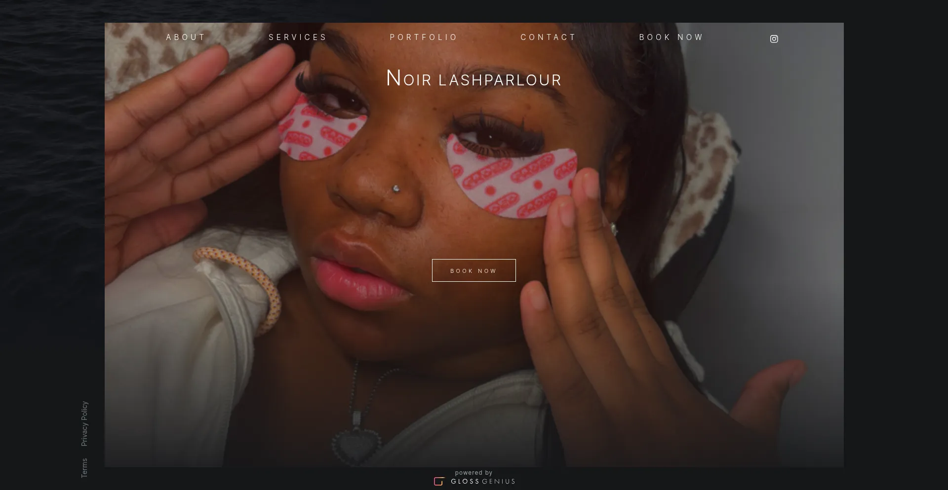 Noirlashparlourr.glossgenius.com